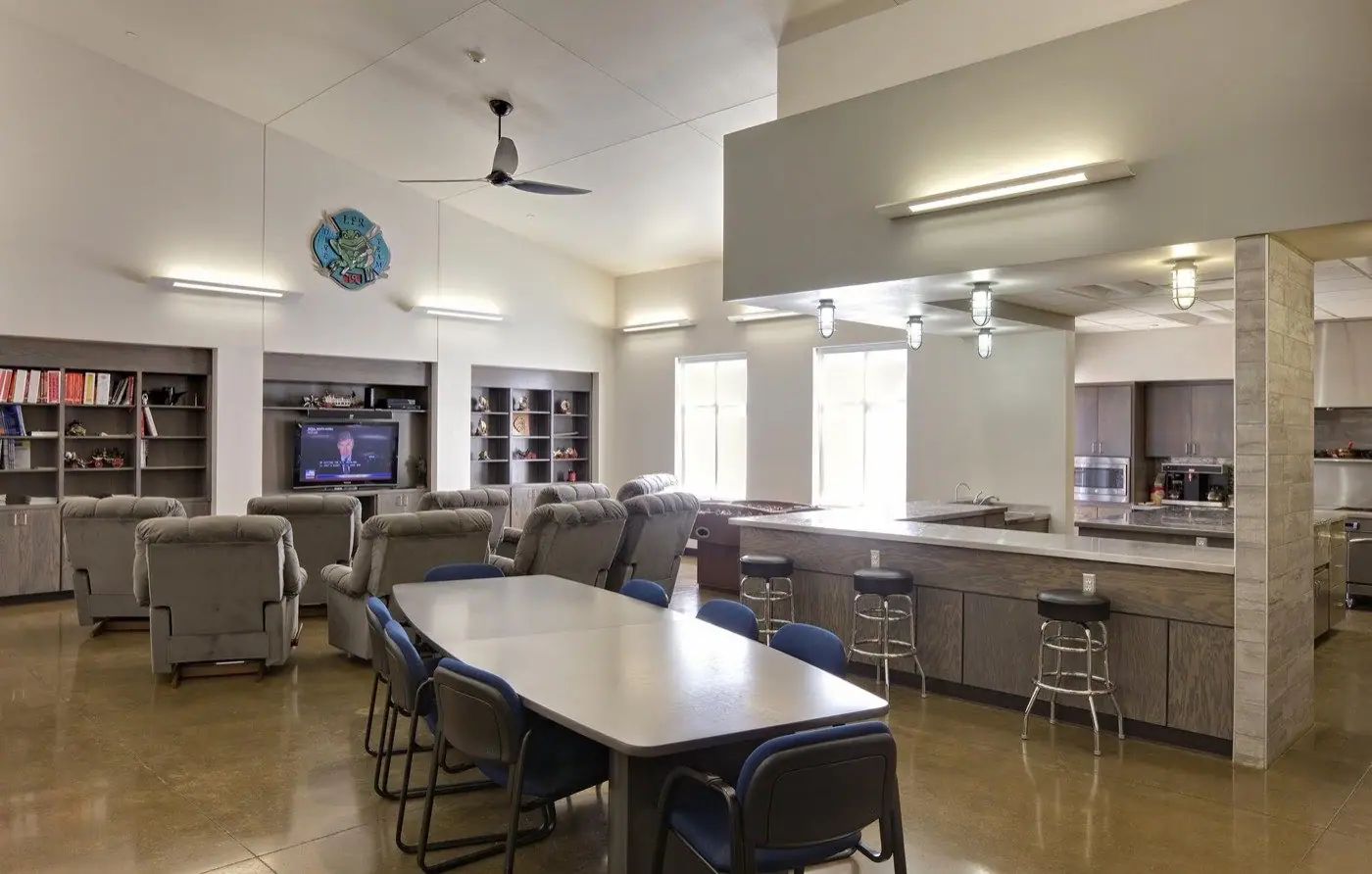Lubbock Fire Station No.19 — view 4