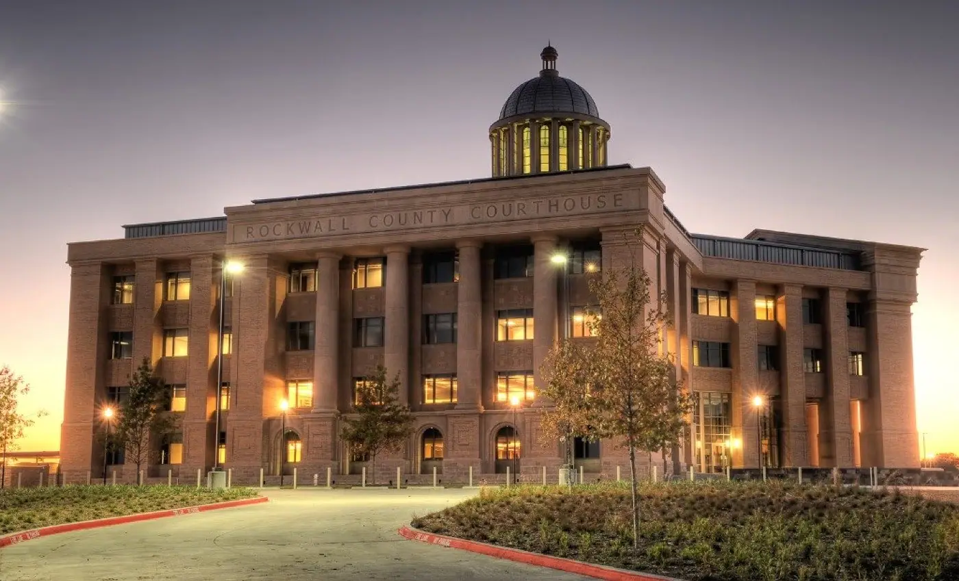 Rockwall County Courthouse — view 4